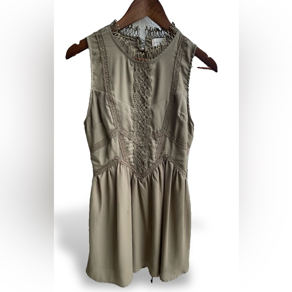 Altar’d State MEdium Lace Bodice EMbellished Dress
